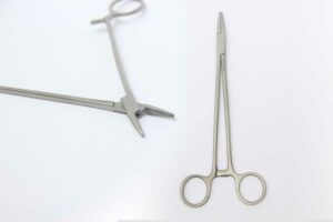 Needle-Holders Sai Surgicals